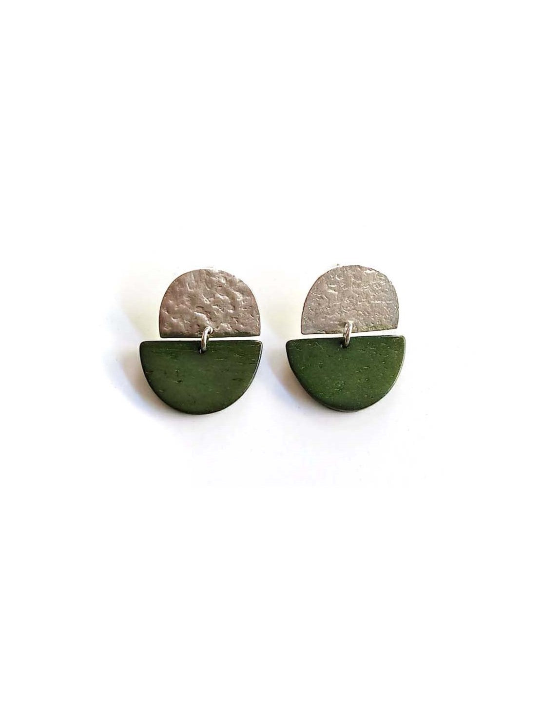 Clear Horizon Studs