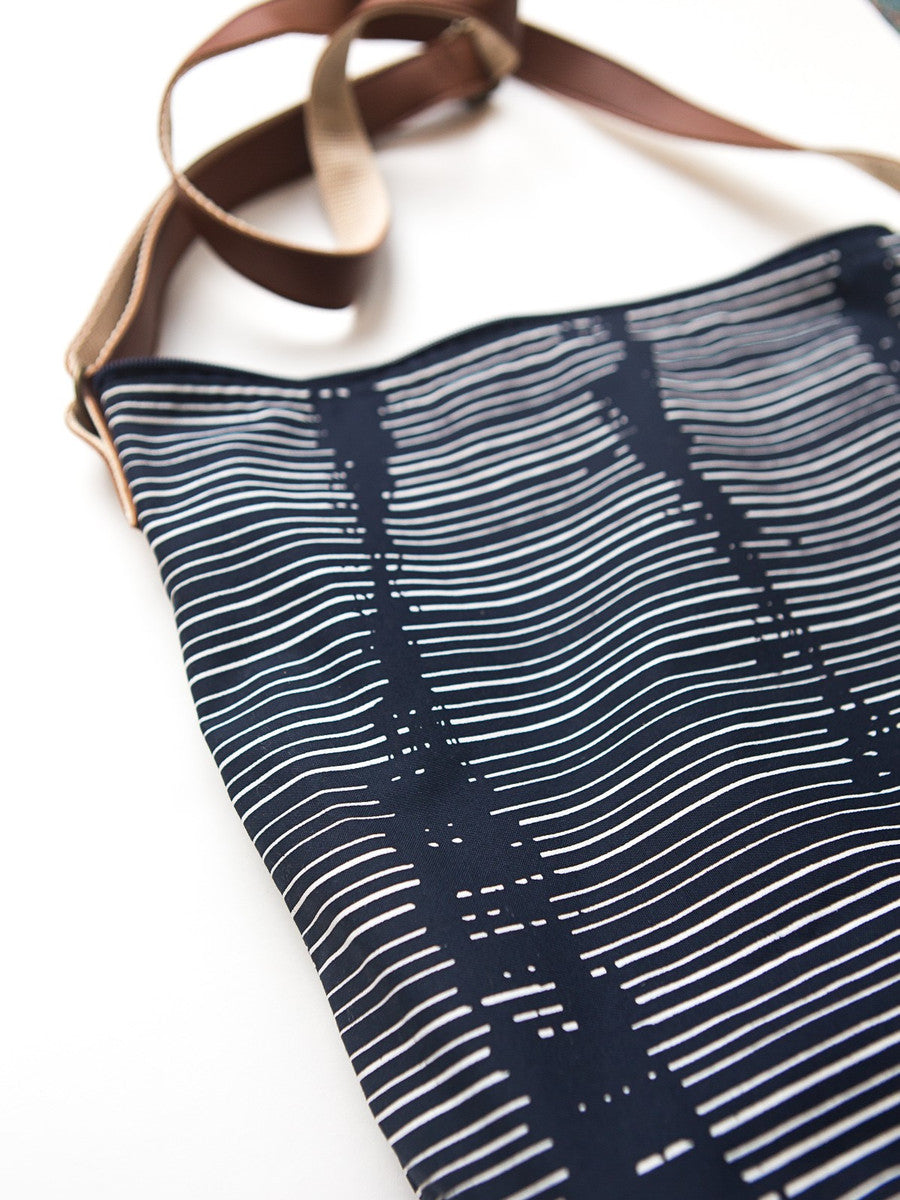 Black and white patterned crossbody purse | Fair Anita