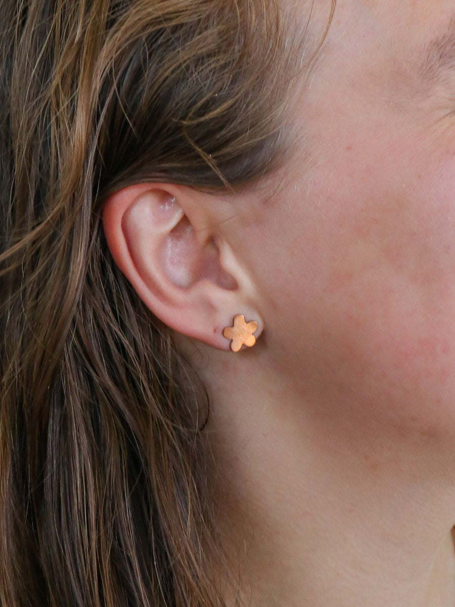 Flower stud copper ethically-made | Fair Anita