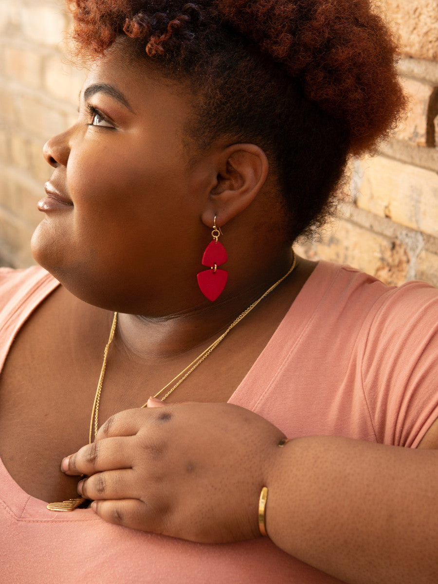 poppy dangle triangle earrings_Fair Anita