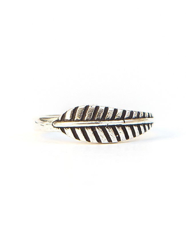 Feather Ring in Silver