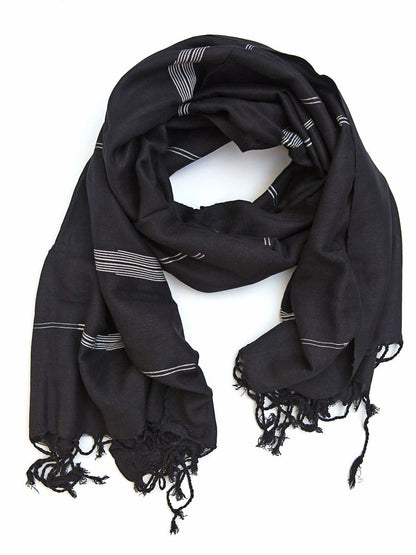 Black and white fair trade scarf | Fair Anita