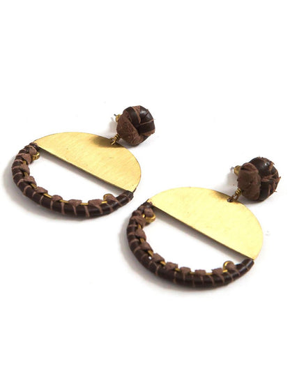 Leather and brass loop earrings | Fair Anita
