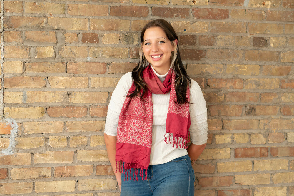 Tuyen Woven Patterned Scarf - Raspberry